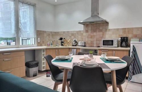 Chatenay-Malabry Apartment | CHATENAY 4 · Cozy Studio with car park and terrace
