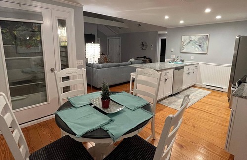 North Chatham Condo | Chatham Luxury! WALK to beach