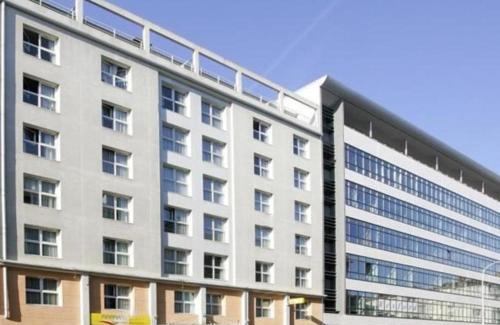 Chatillon House | Chatillon Citea Access dayuse Room - Work and Day Rest Timeshare -15 minutes Paris Montparnasse - - Formule Temps Partagé