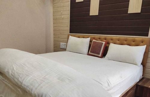 Guna Hotel | Chauka Chulha