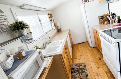 Jamestown Cottage | Chautauqua lakefront cottage on secluded drive. Private dock for renters use.