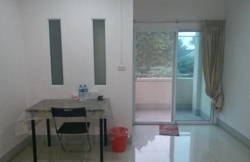 Sung Noen Hotel | Chawalee Place