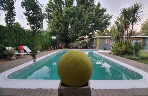 Universitas House | Che La Moir Guesthouse