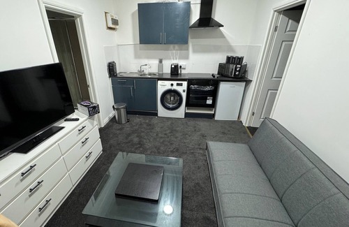 Cheam Apartment | Cheam Apartment