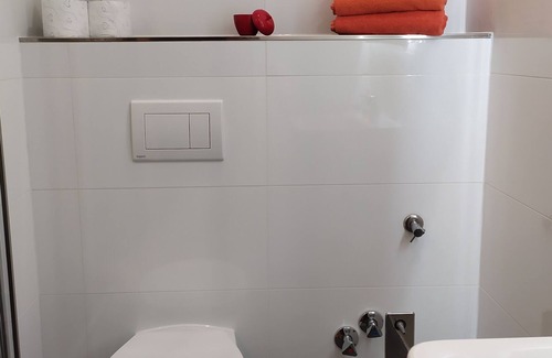 Neuende Apartment | cheap apartment with good connections