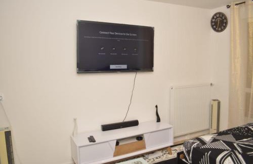Bobigny Apartment | Cheap Professional Beautiful Studio Apartment