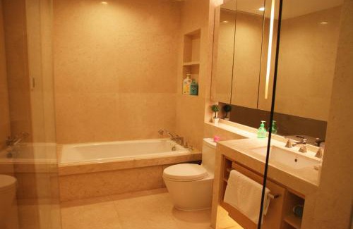 Pazhou Residential District Apartment | Checkinn International Apartment (GuangZhou PaZhou Poly World Trade Branch)