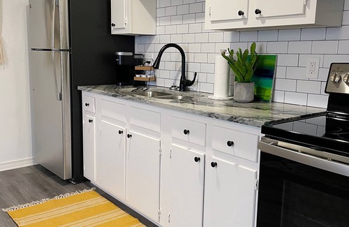 Claiborne Cottage | Cheerful 1 Bedroom Cottage w/Ample Parking, Close to WM Sports & Events Center