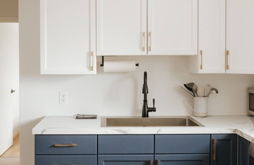 Saskatoon House | Cheerful 2 Bed 1 Bath A/C, + Yard