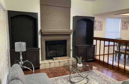 Pebble Hills Park House | Cheerful 2-bedroom home located on the east side.