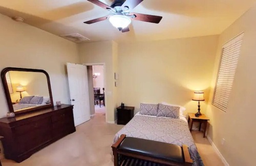 Power Ranch House | Cheerful 2 Bedroom Home