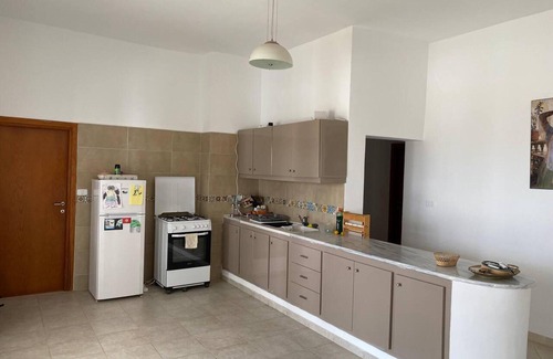 Nasrallah Villa | Cheerful 2-bedroom Villa With Pool