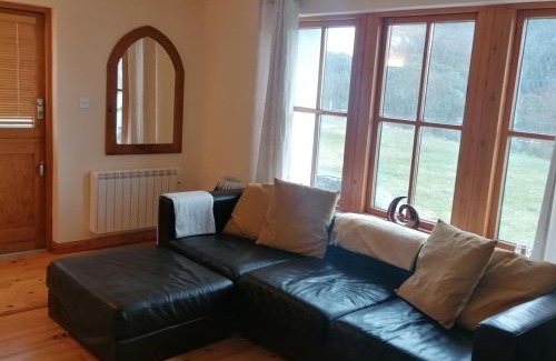 Achill Island House | Cheerful 3 bedroom cottage with open fire
