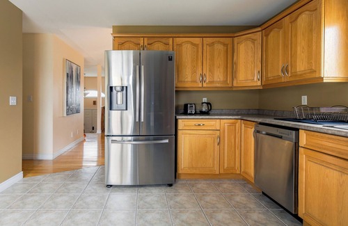 Windsor House | Cheerful 3 bedroom house in Downtown Windsor