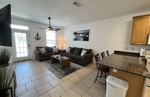 Gulfport House | Cheerful 3 bedroom townhome Pool! Beach! Fun!