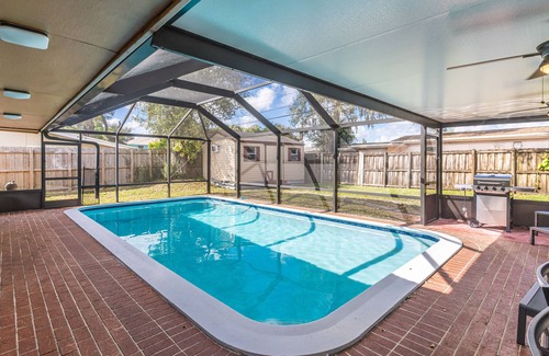 Driftwood House | Cheerful 4 Bedrooms house with Pool and Game Room