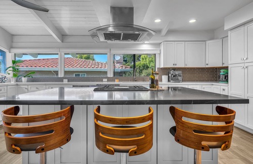 Palos Verdes Estates House | Cheerful 4-bedroom home with panoramic ocean view