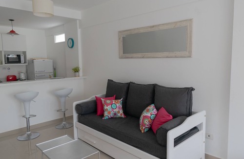 Palermo Apartment | Cheerful & bright studio w/rooftop pool @heart of Palermo Soho