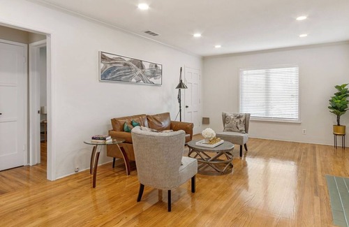 Ontario House | Cheerful · Cozy · Private Gem ♥ 节省每月住宿费用