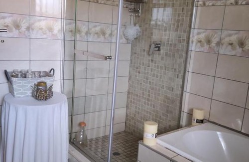 Brakpan House | Cheerful Family Holiday Home