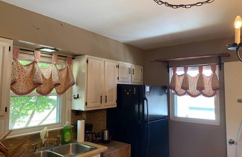 Ashland House | Cheerful home with deck, large backyard & firepit!