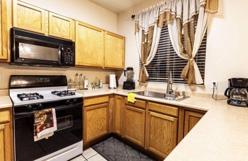 Crystal Point House | Cheerful house