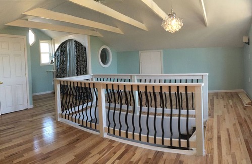 Blacksburg House | Cheerful large 6 bedroom ranch convenient, 7 minutes to Tech