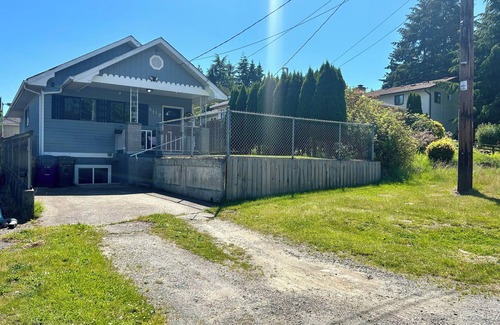 North End House | Cheerful Proctor Home in the Heart of the 253n