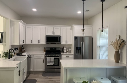 Johns Creek House | Cheerful town home with private patio, close to downtown Alpharetta.