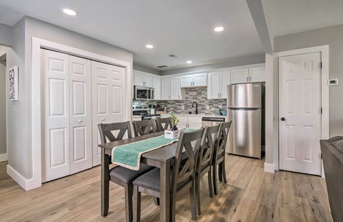 Kimberling City House | Cheerful Townhouse - Walk to Table Rock Lake!