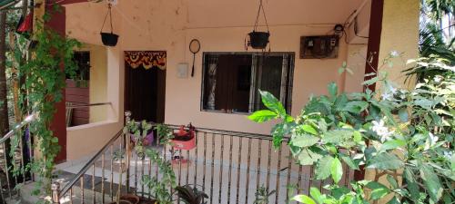 Alibaug House | Cheerful Villa at Chaul Alibag Near Revdanda and Nagav Beach
