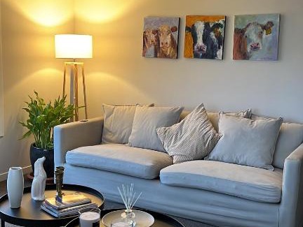 Waiotahi Villa | Cheerful Villa with amazing spaces