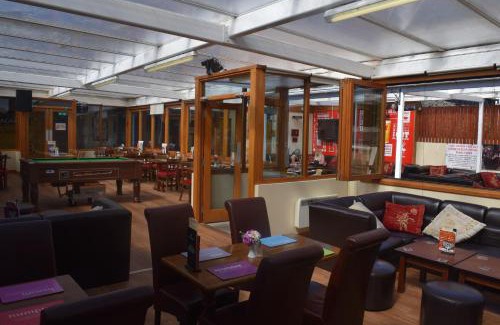 Sandhaven Hotel | Cheers Cafe Bar & Tavern