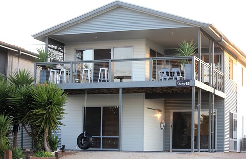 Para Wurlie House | Cheers - Sea views Free Wifi On the Esplanade