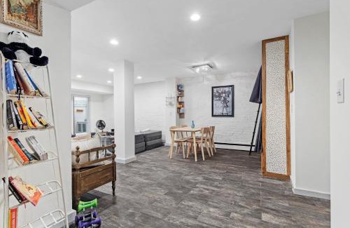 Lanier Heights Apartment | Cheery Flat in Adams Morgan - Mt Pleasant