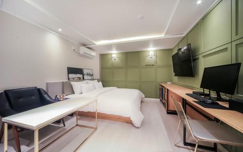 Busanjin Hotel | Cheese Hotel Seomyeon