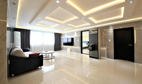 Busanjin Hotel | Cheese Hotel Seomyeon
