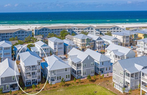 Santa Rosa Beach House | Chef's Kitchen ~ Community Pool ~ 6-Seat Golf Cart Included ~ Elevator
