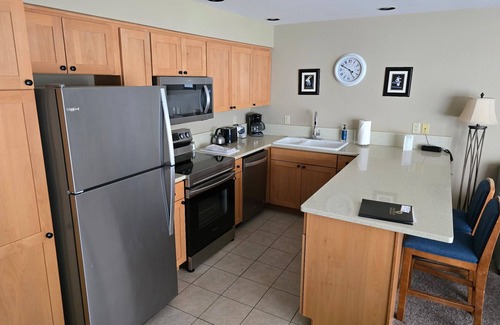 Chelan Condo | Chelan Shores Timeshare -Unit #16-3 and #16-4, Sleeps 10