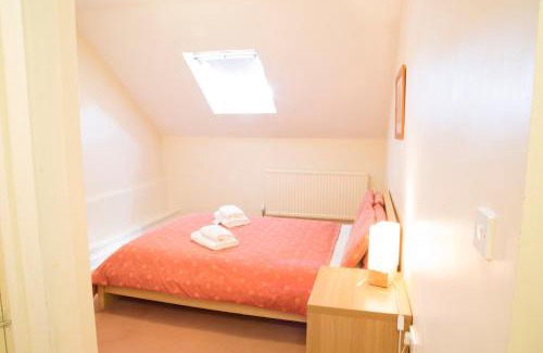 Larkhall Hotel | Chelsea Guest House