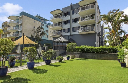 Kings Beach Apartment | Cheltenham Apartments Unit 7, 40 King St