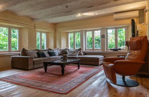 Desnie House | Chemin de Traverse
