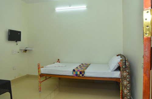 Tiruchendur House | Chendur Home Stay