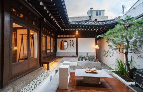 Samseon-dong Apartment | Cheongbaek house