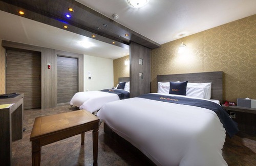 Cheongju Hotel | Cheongju Buks79