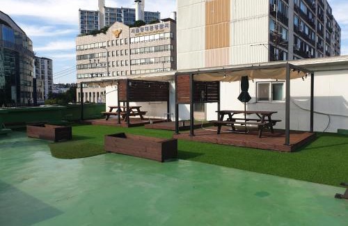 Cheongnyangni-dong House | Cheongryangri Zebra Cinema & Rooftop