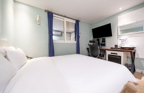 Cheonho-dong Hotel | Cheonho Seven