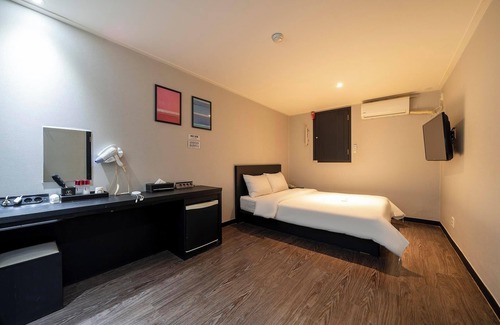 Cheonho-dong Hotel | Cheonho T