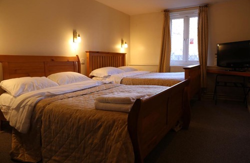 Forest Row Hotel | Chequers Inn Hotel