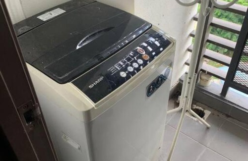 Kampung Bukit Dukong Apartment | Cheras Romantic Studio House with free Netflix and wifi